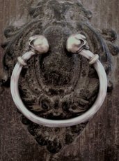 画像2: ANIMAL-WORSHIP SILVER [アニマルワーシップシルバー] Antique Skull Bangle (2)
