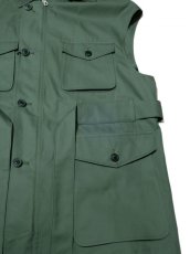 画像2: URU [ウル] COTTON ZIP UP VEST [KHAKI]  (2)