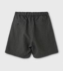 画像2: PHIGVEL [フィグベル] LINEN EASY SHORTS [SEPIA GRAY] (2)