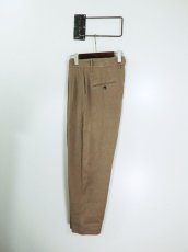 画像2: URU [ウル] LINEN SILK TWILL / 2 TUCK PANTS [BEIGE]  (2)